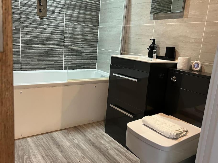 Mathew Street 1 Bed Apt Sleeps 6 리버풀 외부 사진
